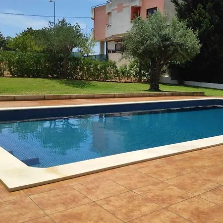 3 Bedroom With Pool Apartment