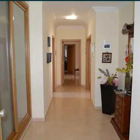 3 Bedroom With Pool Apartment *