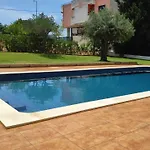 3 Bedroom With Pool Apartman